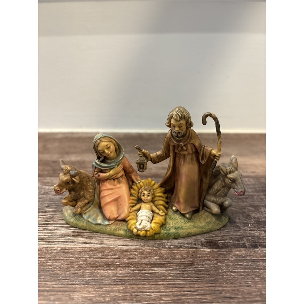 Italy 14 Manger Scene Mary, Joseph, Baby Jesus & Animals 2" X 4.75"